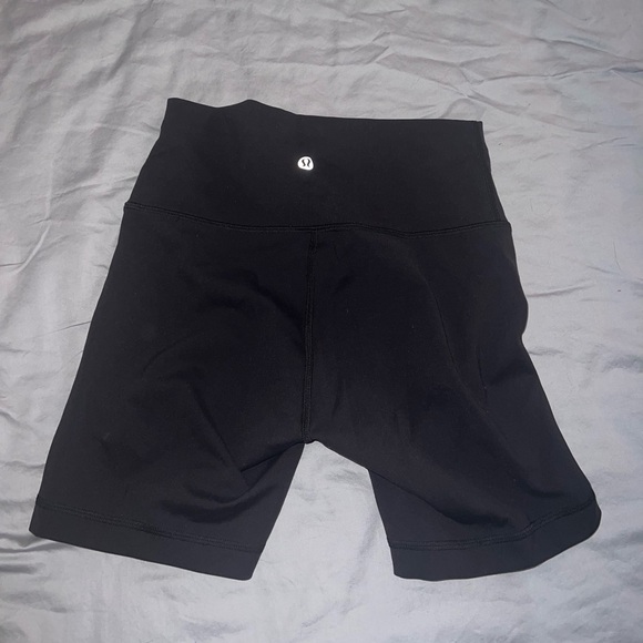 Lululemon wunder train shorts size 6 with 6 inch inseam in black - Picture 3 of 7